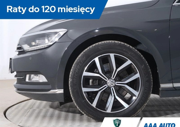 Volkswagen Passat cena 72000 przebieg: 112488, rok produkcji 2016 z Dolsk małe 277